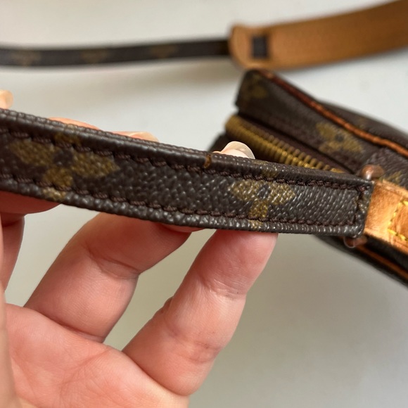 Unisex Louis Vuitton Mini Danube In monogram - Picture 8 of 16